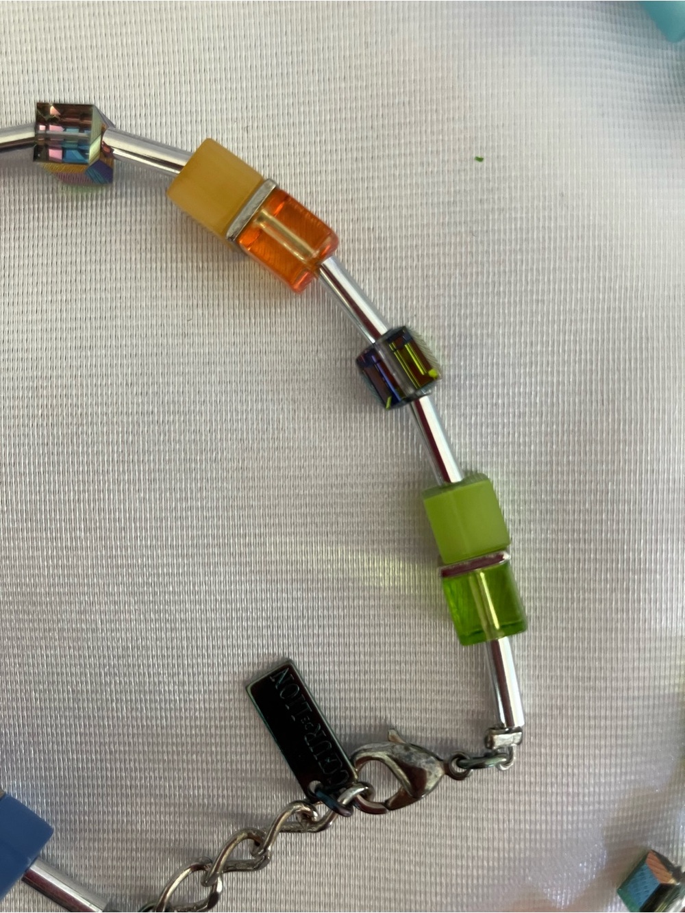 Coeur de Lion Geocube Necklace and Bracelet Set - Picture 7 of 7